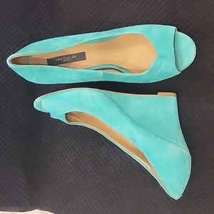 Ann Taylor teal suede wedges